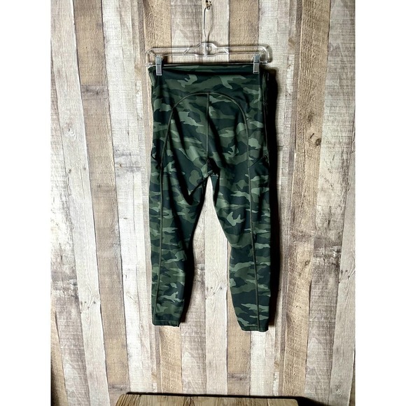 Athleta Ultimate Camo 7/8 Legging Olive Green - Picture 5 of 7